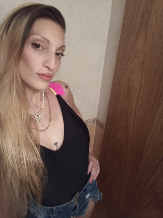 Canaria, escort bilingüe (English speaking) en España
